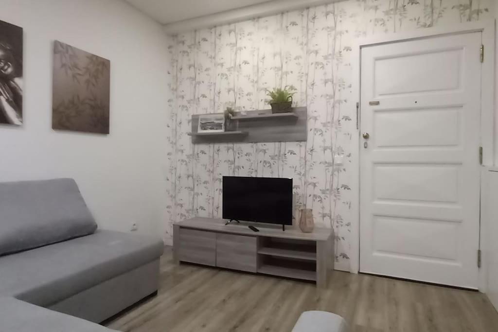 Apartment Bonjardim In Center